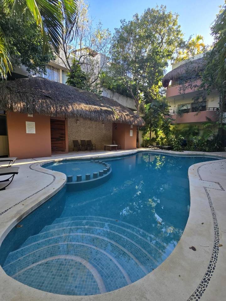 Oportunidad en Aldea Zama, Tulum: Planta Baja 3 recámaras con jardín en L – 3,600,000 MXN
